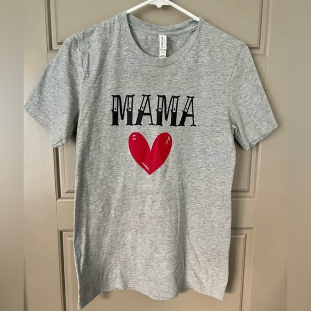 Mama Short Sleeve Tshirt Small Love Valentines Day Heart